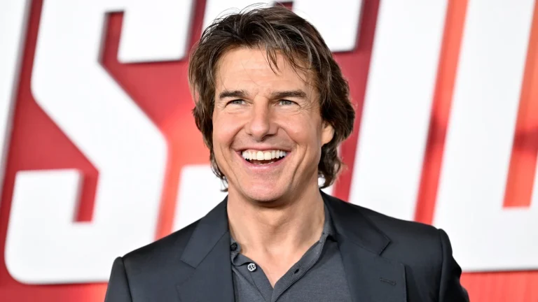 Tom Cruise Hair Transplant: Hairline Analysis & Before After